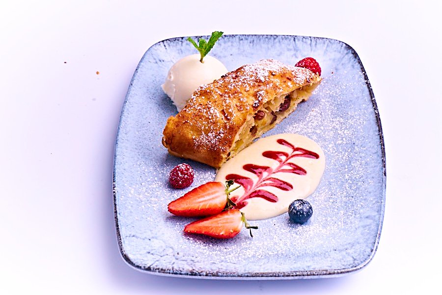 Штрудель яблочный