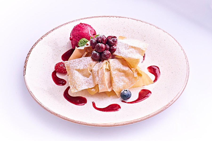 Хрустящий вишнёвый пирог